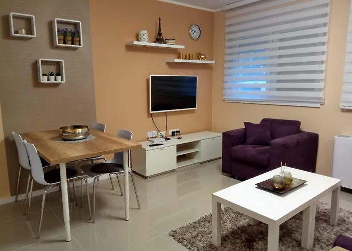 Cherry Gold Daire Beçkerek