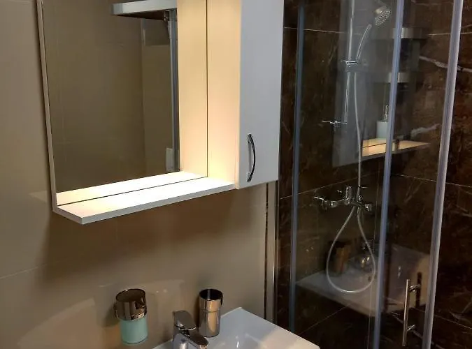 Daire Cherry Gold Beçkerek